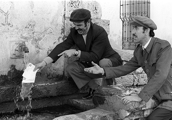 Escena de la serie 'Crónicas de un pueblo' - 60 años de la televisión en España