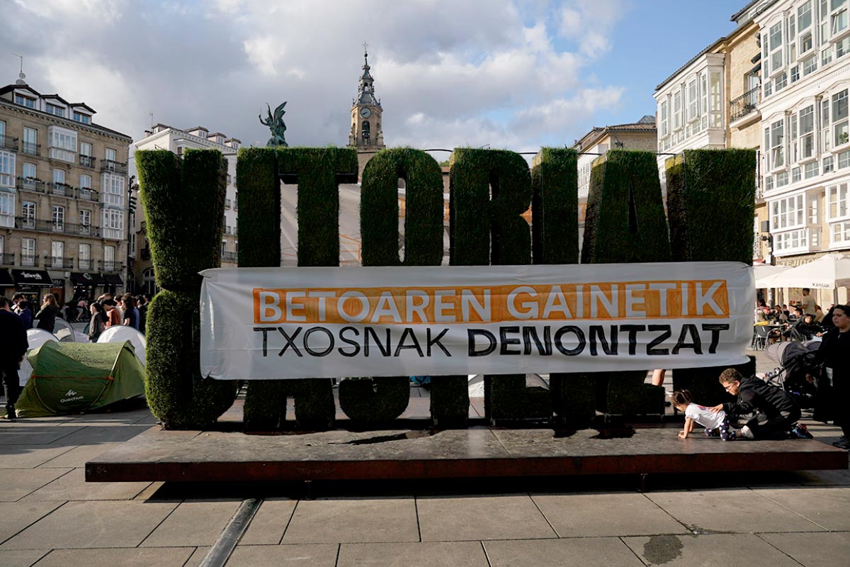 Acampada de GKS en Vitoria