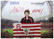 Foto 1 de la afici�n en la oficina del BBVA de GERNIKA <br>
| Jueves 21 de mayo 2015