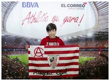 Foto 2 de la afici�n en la oficina del BBVA de GERNIKA <br>
| Jueves 21 de mayo 2015