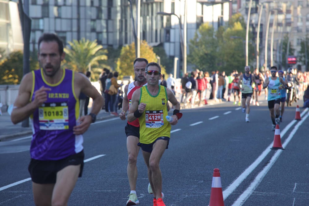 Foto 37 de la carrera en Torre Iberdrola y puente de Deusto