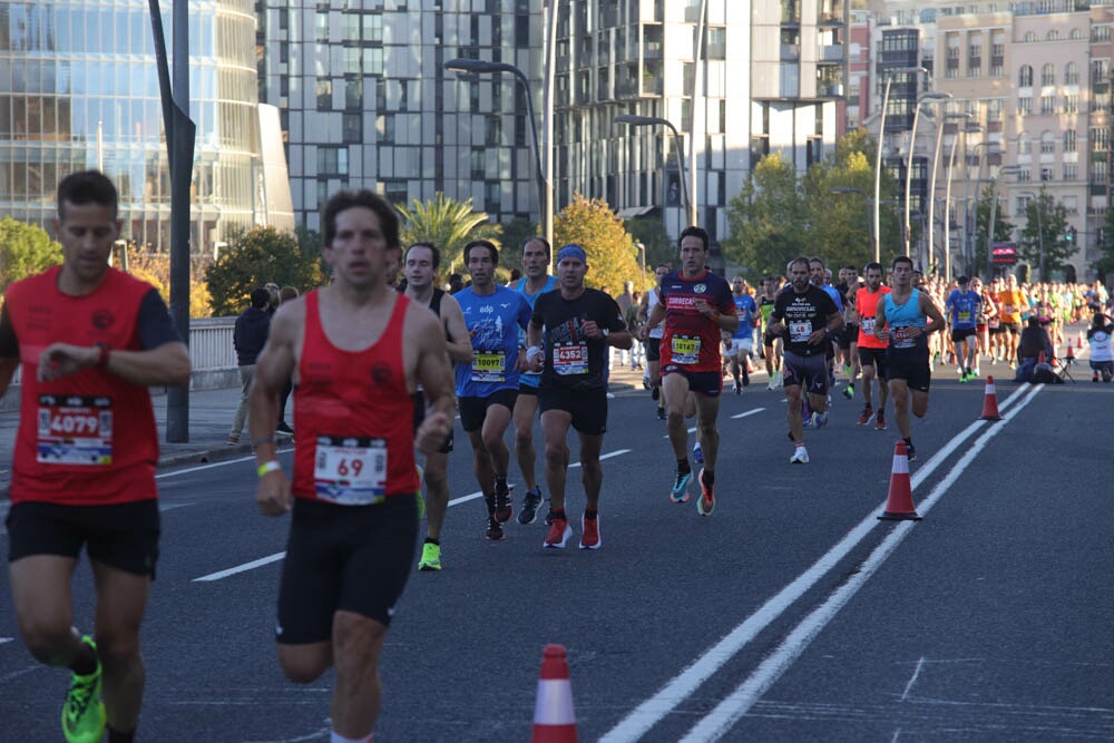 Foto 64 de la carrera en Torre Iberdrola y puente de Deusto