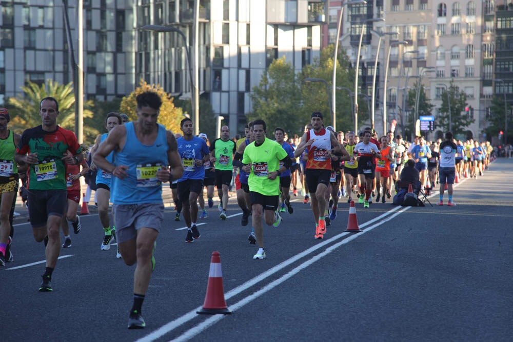 Foto 79 de la carrera en Torre Iberdrola y puente de Deusto