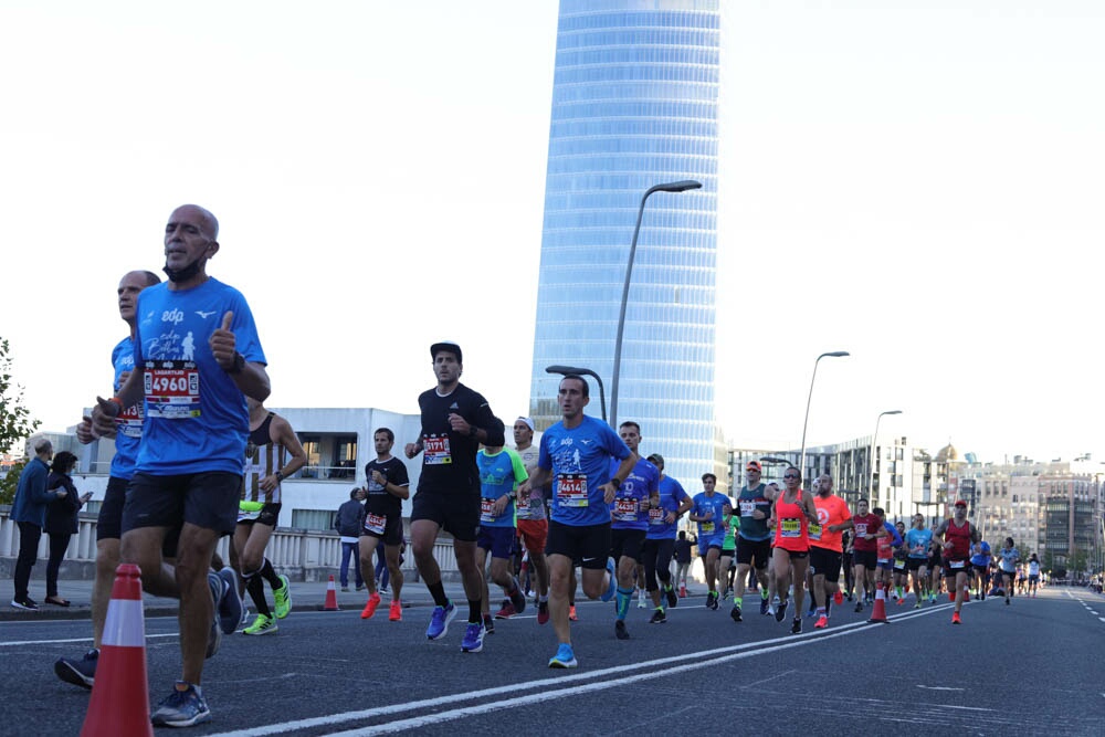 Foto 101 de la carrera en Torre Iberdrola y puente de Deusto