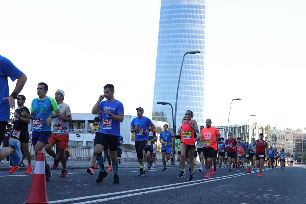 Foto 104 de la carrera en Torre Iberdrola y puente de Deusto