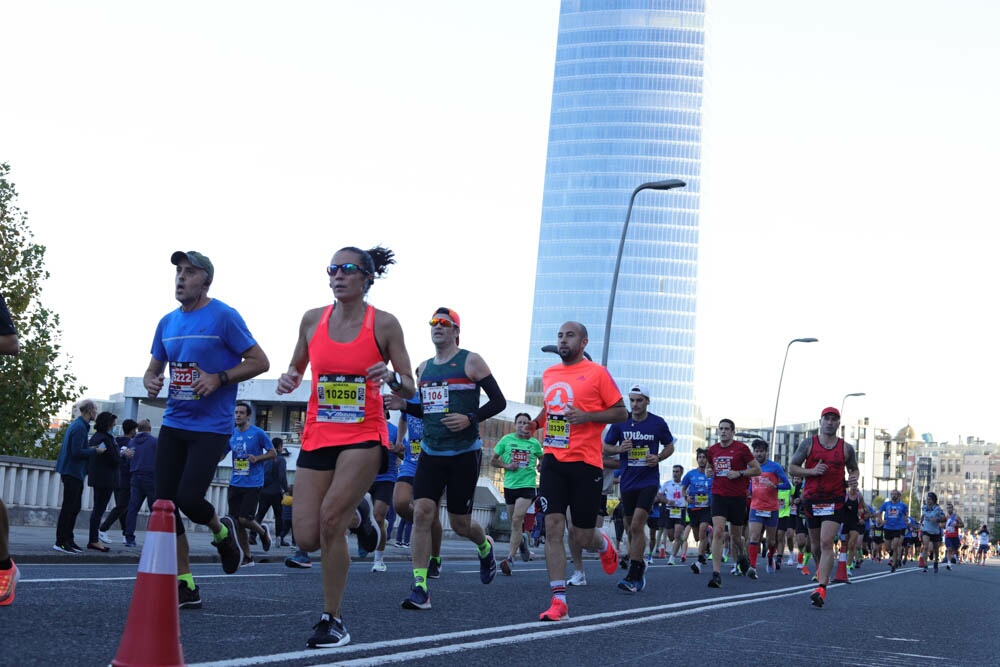 Foto 107 de la carrera en Torre Iberdrola y puente de Deusto