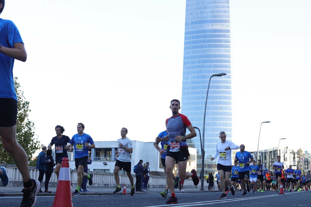 Foto 111 de la carrera en Torre Iberdrola y puente de Deusto