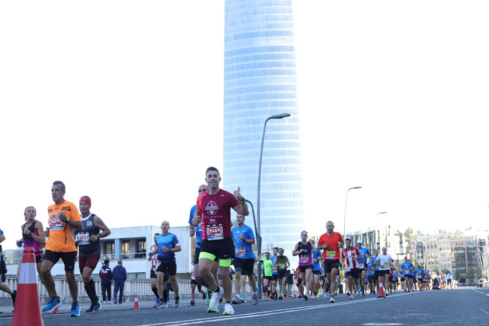 Foto 121 de la carrera en Torre Iberdrola y puente de Deusto