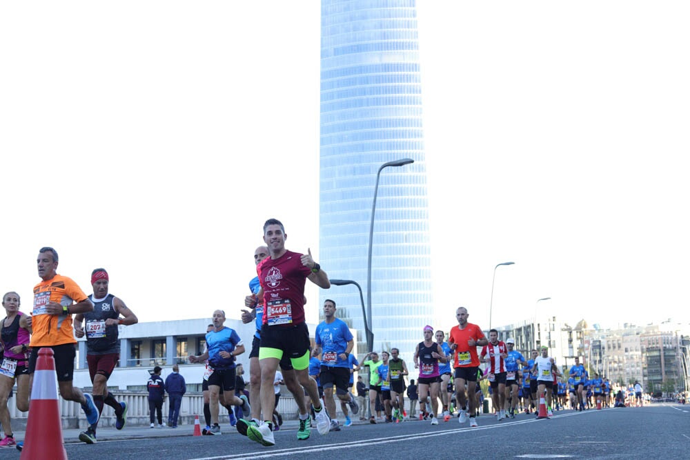 Foto 122 de la carrera en Torre Iberdrola y puente de Deusto