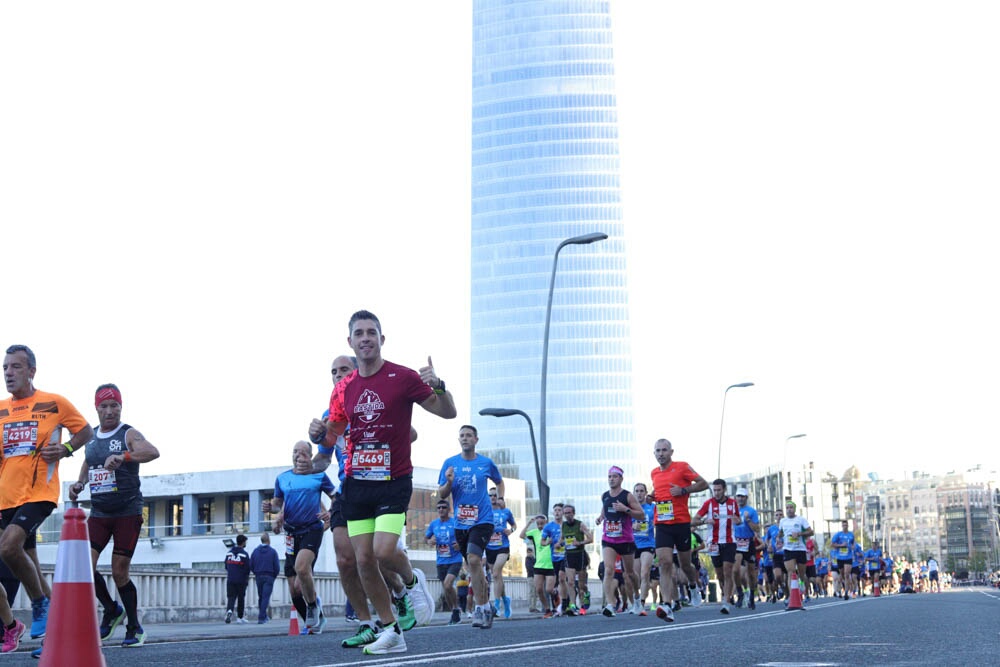 Foto 123 de la carrera en Torre Iberdrola y puente de Deusto