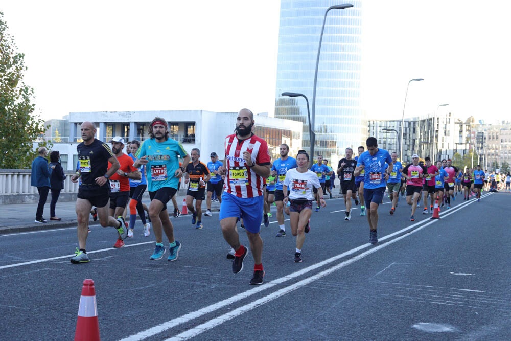 Foto 128 de la carrera en Torre Iberdrola y puente de Deusto