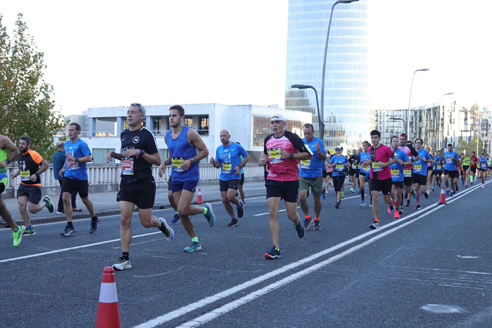 Foto 133 de la carrera en Torre Iberdrola y puente de Deusto