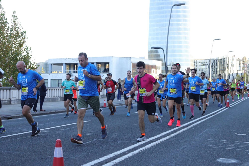 Foto 136 de la carrera en Torre Iberdrola y puente de Deusto