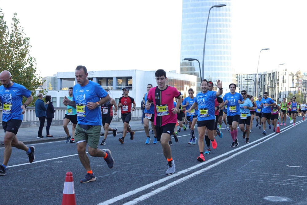 Foto 137 de la carrera en Torre Iberdrola y puente de Deusto