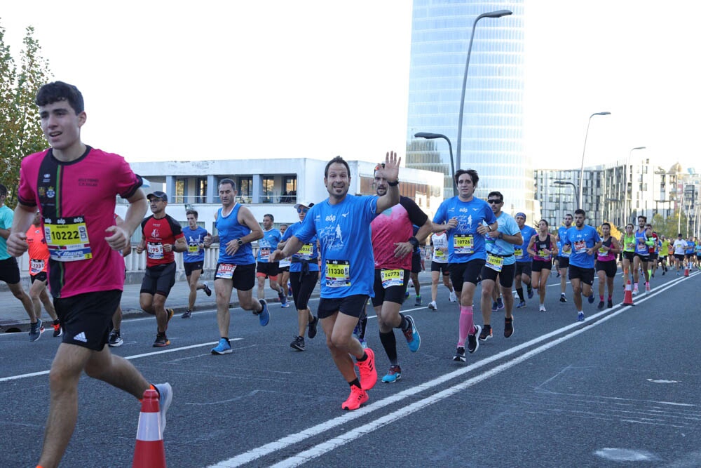 Foto 139 de la carrera en Torre Iberdrola y puente de Deusto