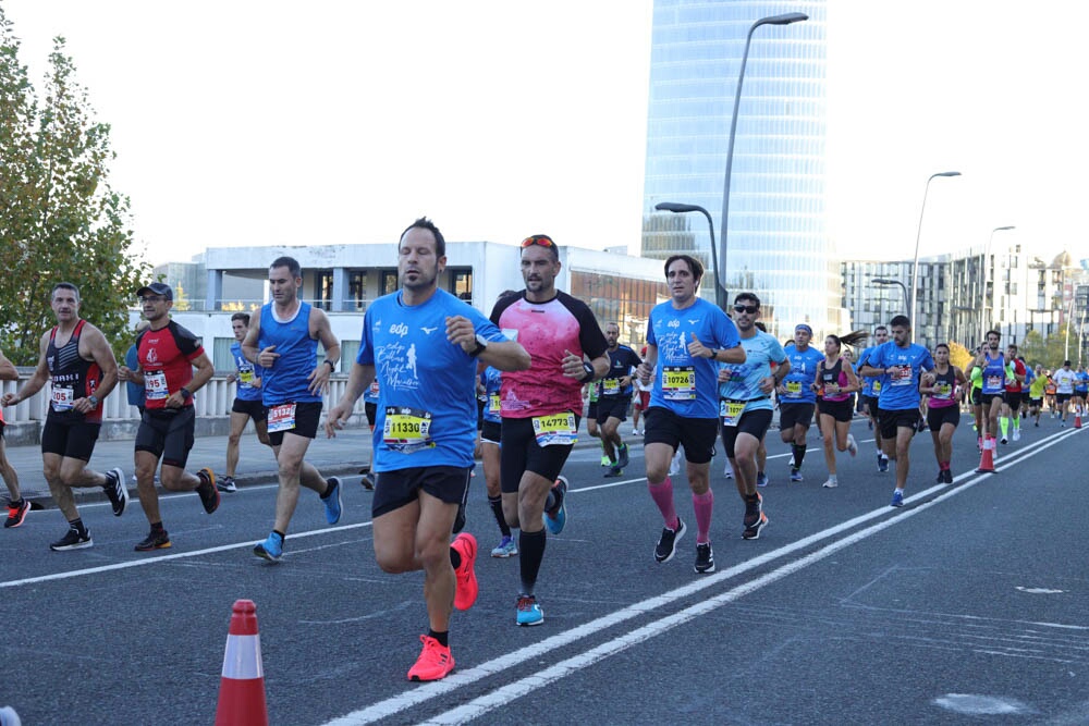 Foto 141 de la carrera en Torre Iberdrola y puente de Deusto