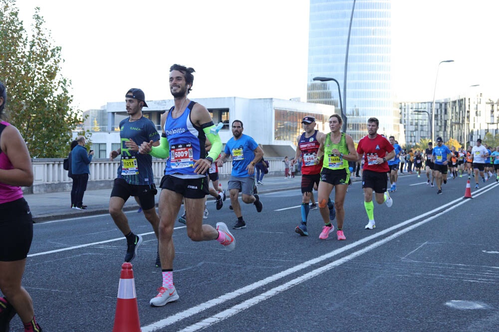 Foto 144 de la carrera en Torre Iberdrola y puente de Deusto