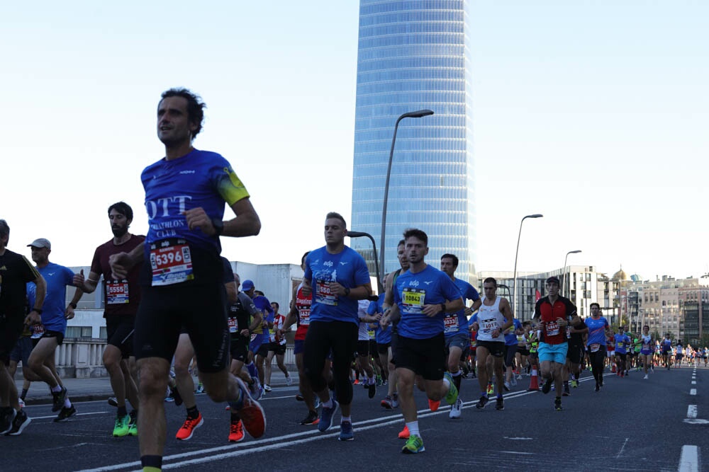 Foto 162 de la carrera en Torre Iberdrola y puente de Deusto