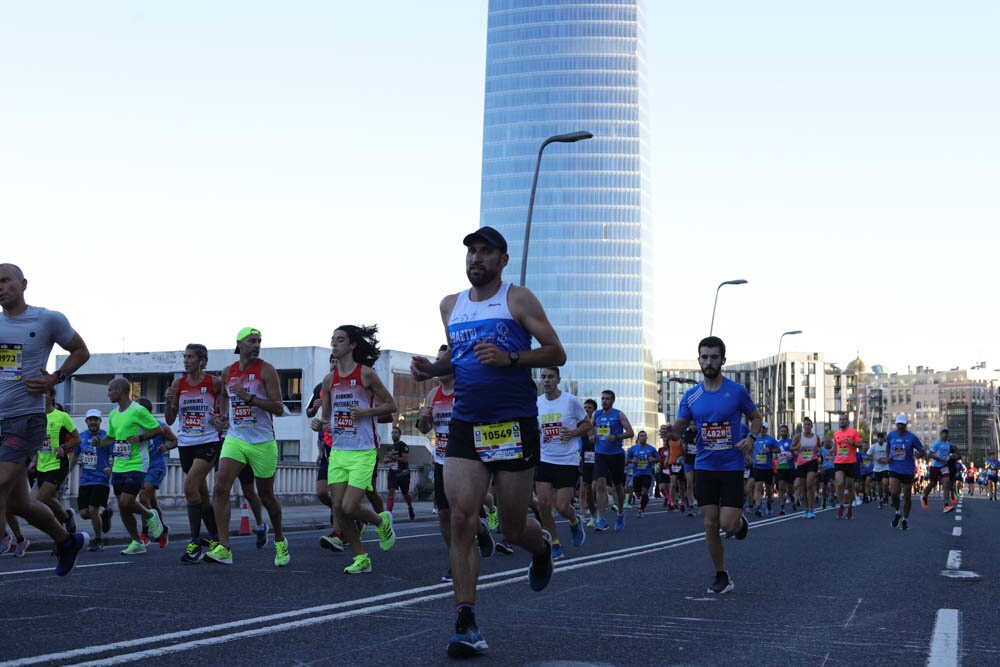 Foto 170 de la carrera en Torre Iberdrola y puente de Deusto