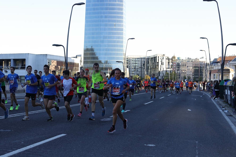 Foto 175 de la carrera en Torre Iberdrola y puente de Deusto