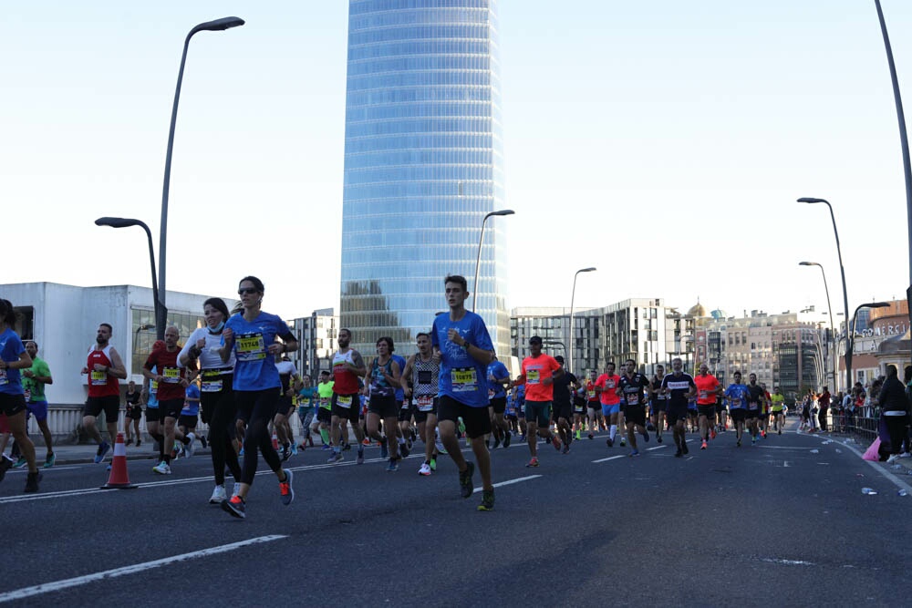 Foto 190 de la carrera en Torre Iberdrola y puente de Deusto