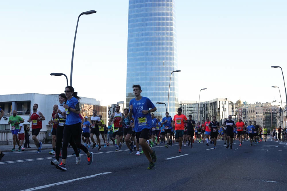 Foto 191 de la carrera en Torre Iberdrola y puente de Deusto