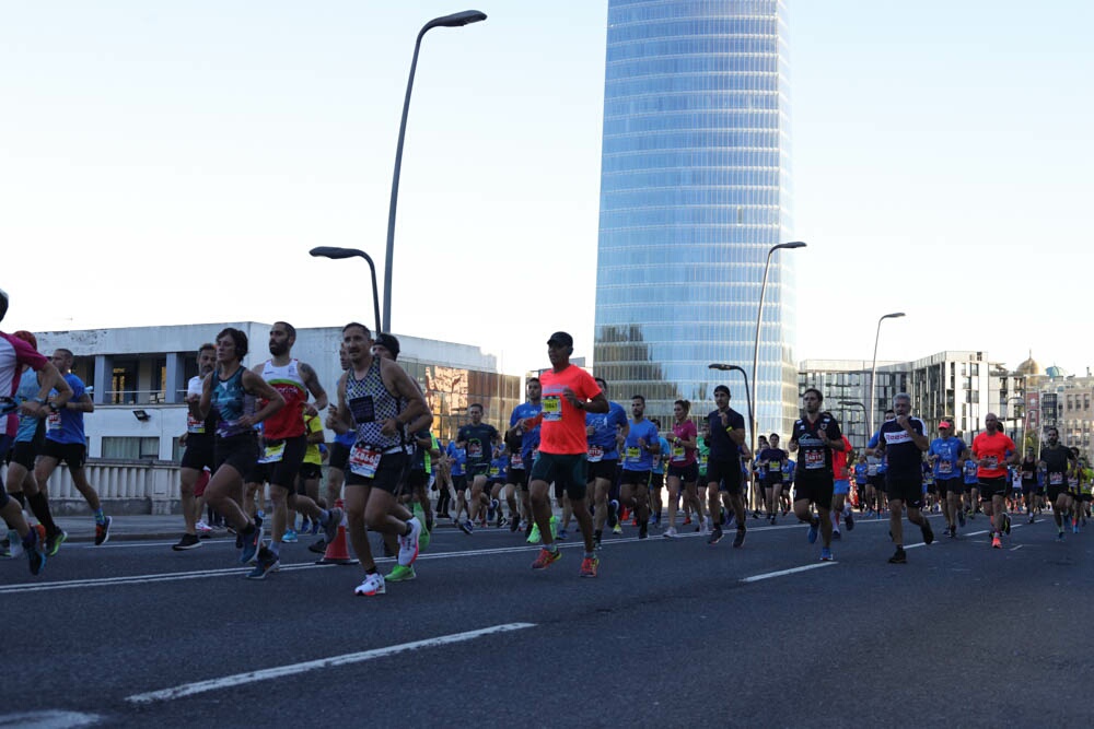 Foto 192 de la carrera en Torre Iberdrola y puente de Deusto