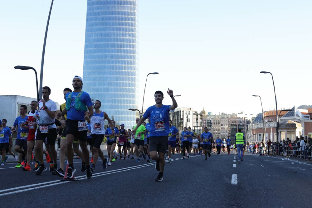 Foto 199 de la carrera en Torre Iberdrola y puente de Deusto