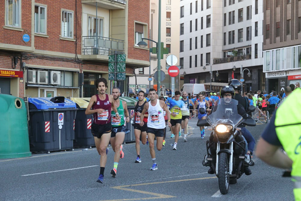 Foto 350 de la carrera en Torre Iberdrola y puente de Deusto