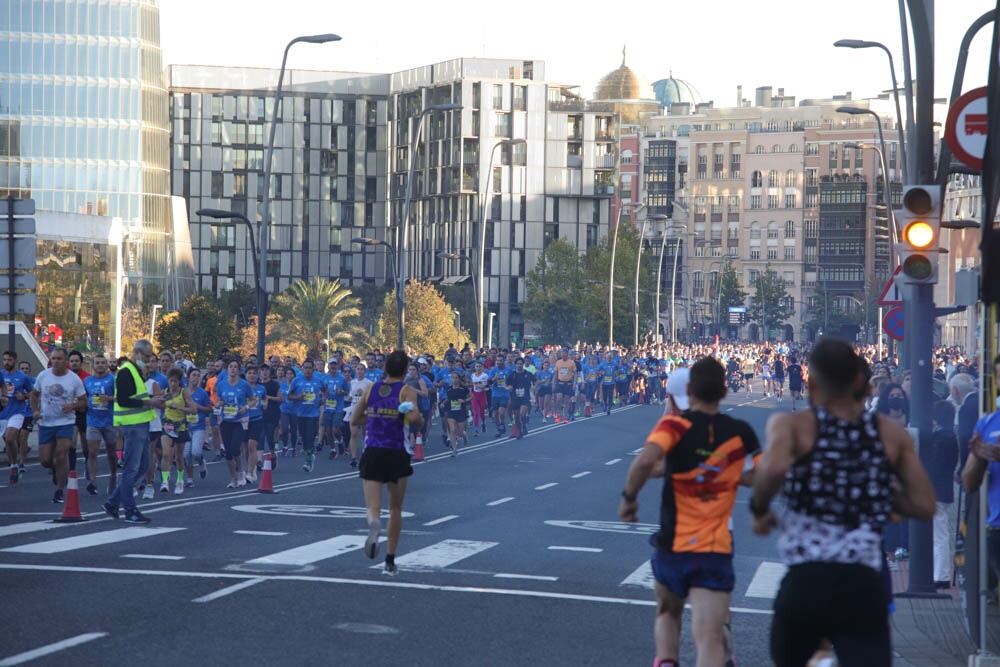 Foto 354 de la carrera en Torre Iberdrola y puente de Deusto