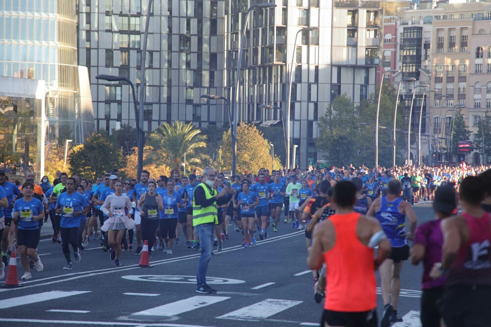 Foto 355 de la carrera en Torre Iberdrola y puente de Deusto