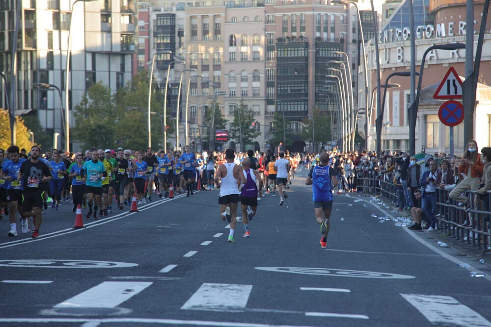 Foto 360 de la carrera en Torre Iberdrola y puente de Deusto