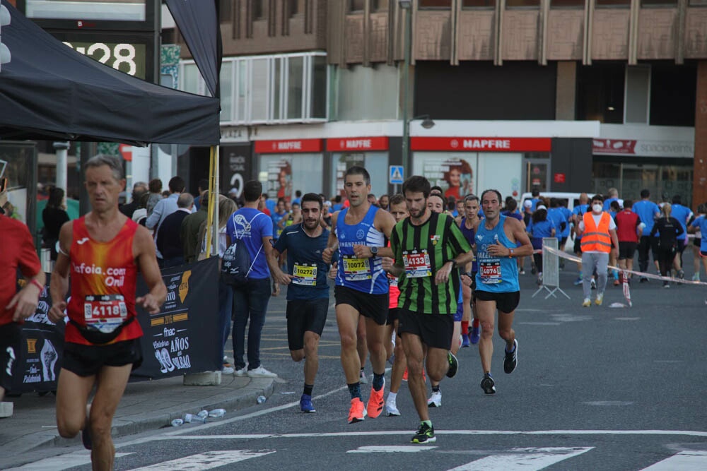 Foto 380 de la carrera en Torre Iberdrola y puente de Deusto