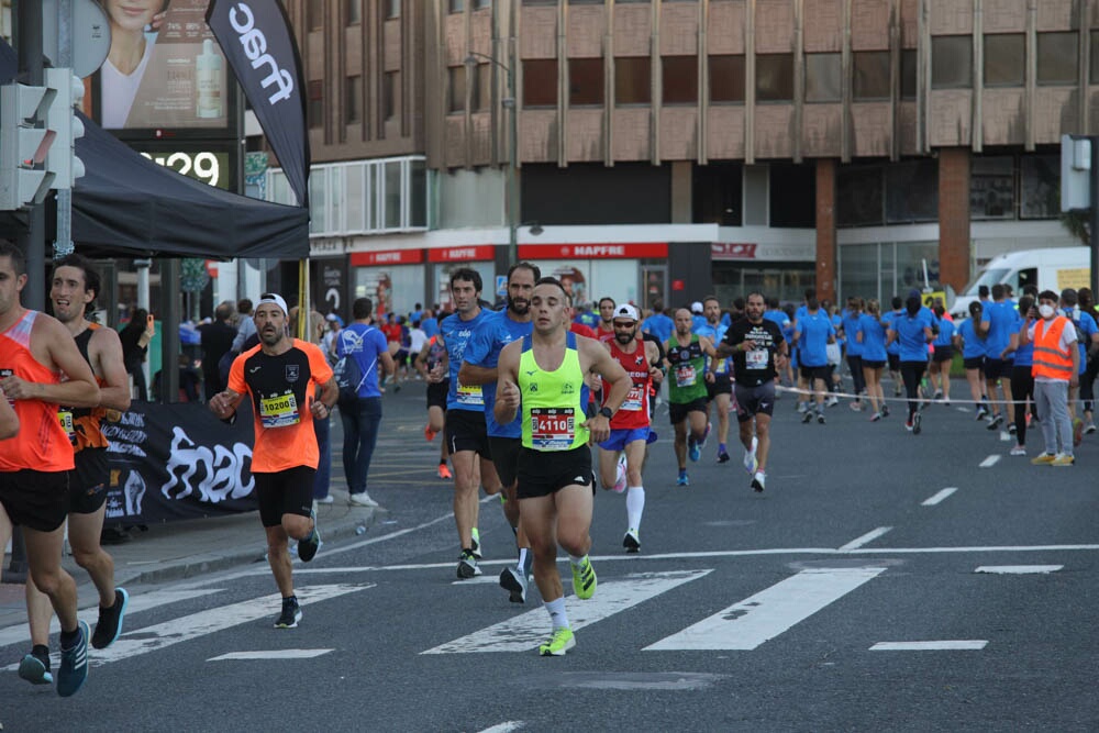 Foto 385 de la carrera en Torre Iberdrola y puente de Deusto