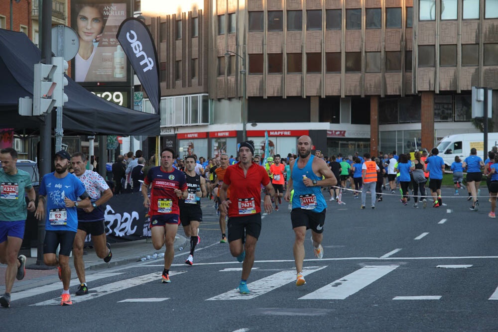 Foto 389 de la carrera en Torre Iberdrola y puente de Deusto