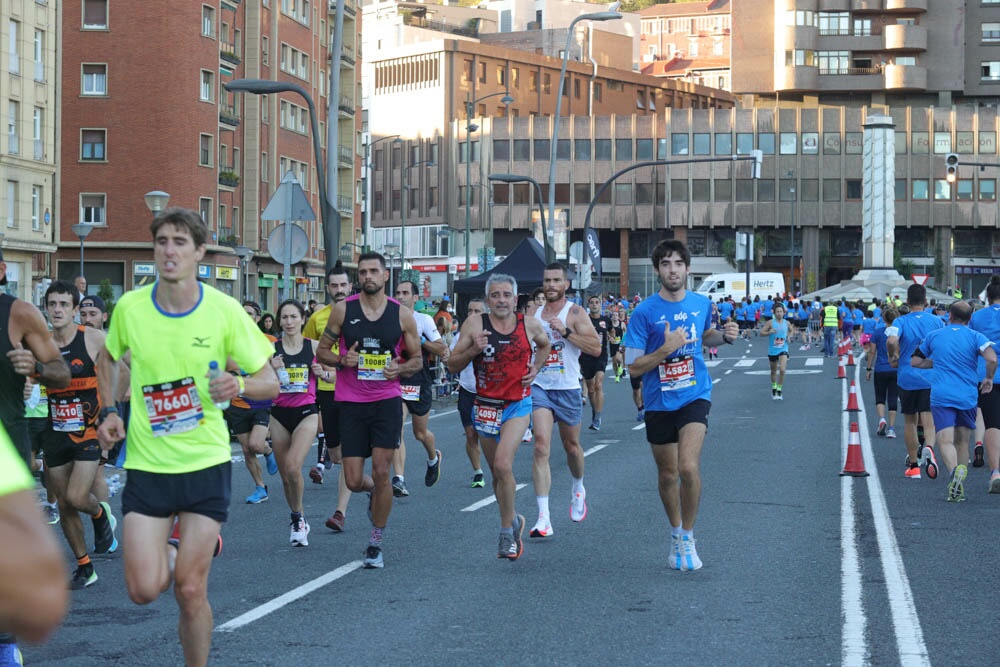 Foto 397 de la carrera en Torre Iberdrola y puente de Deusto