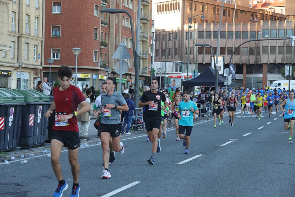 Foto 398 de la carrera en Torre Iberdrola y puente de Deusto