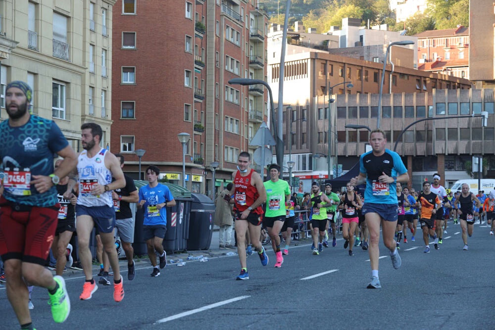 Foto 416 de la carrera en Torre Iberdrola y puente de Deusto