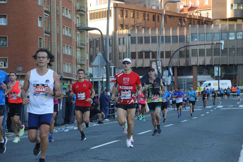 Foto 441 de la carrera en Torre Iberdrola y puente de Deusto