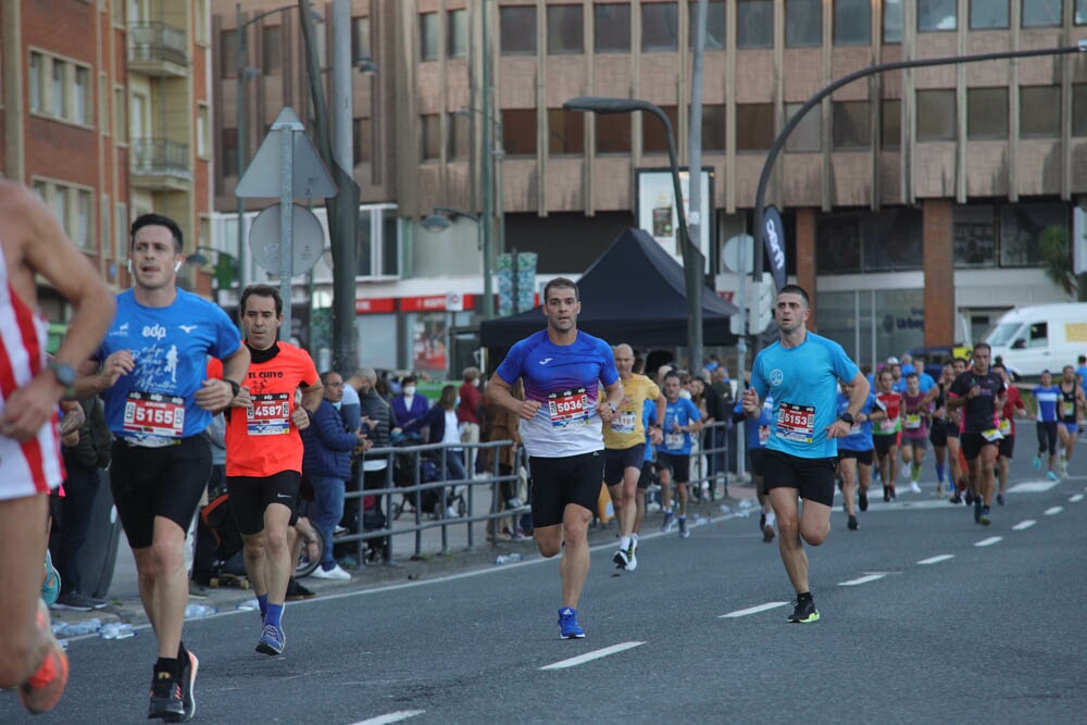 Foto 444 de la carrera en Torre Iberdrola y puente de Deusto