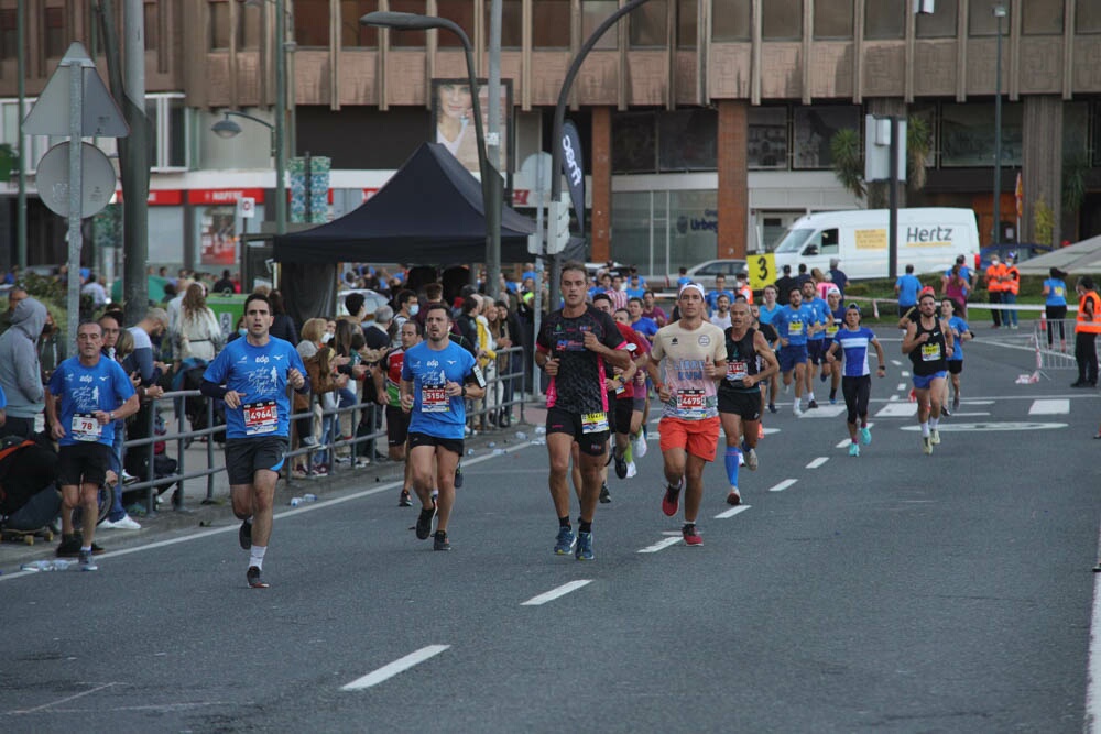 Foto 446 de la carrera en Torre Iberdrola y puente de Deusto