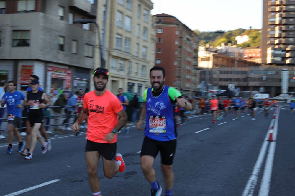 Foto 476 de la carrera en Torre Iberdrola y puente de Deusto