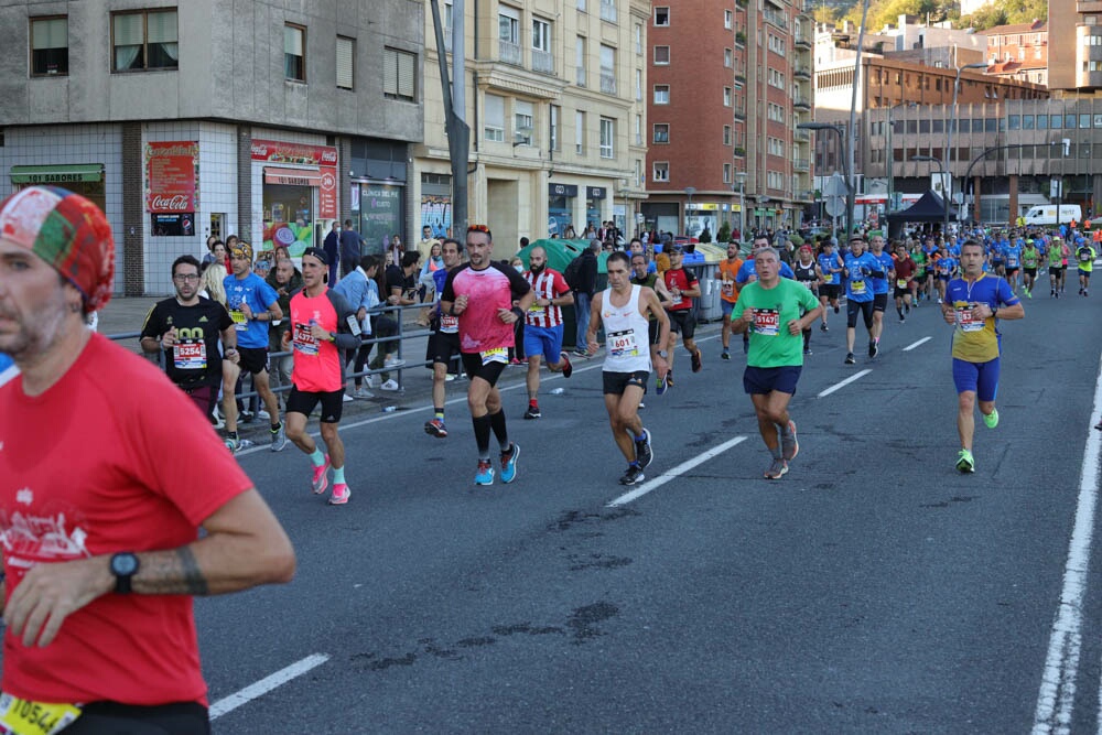 Foto 495 de la carrera en Torre Iberdrola y puente de Deusto