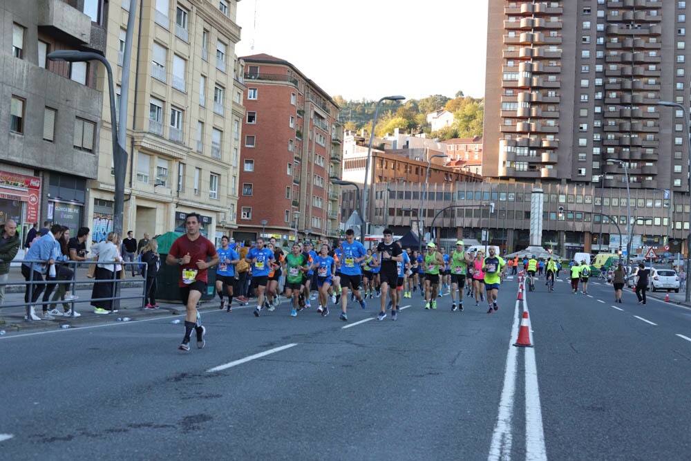 Foto 498 de la carrera en Torre Iberdrola y puente de Deusto