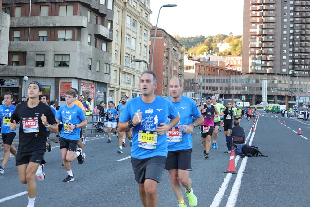 Foto 681 de la carrera en Torre Iberdrola y puente de Deusto