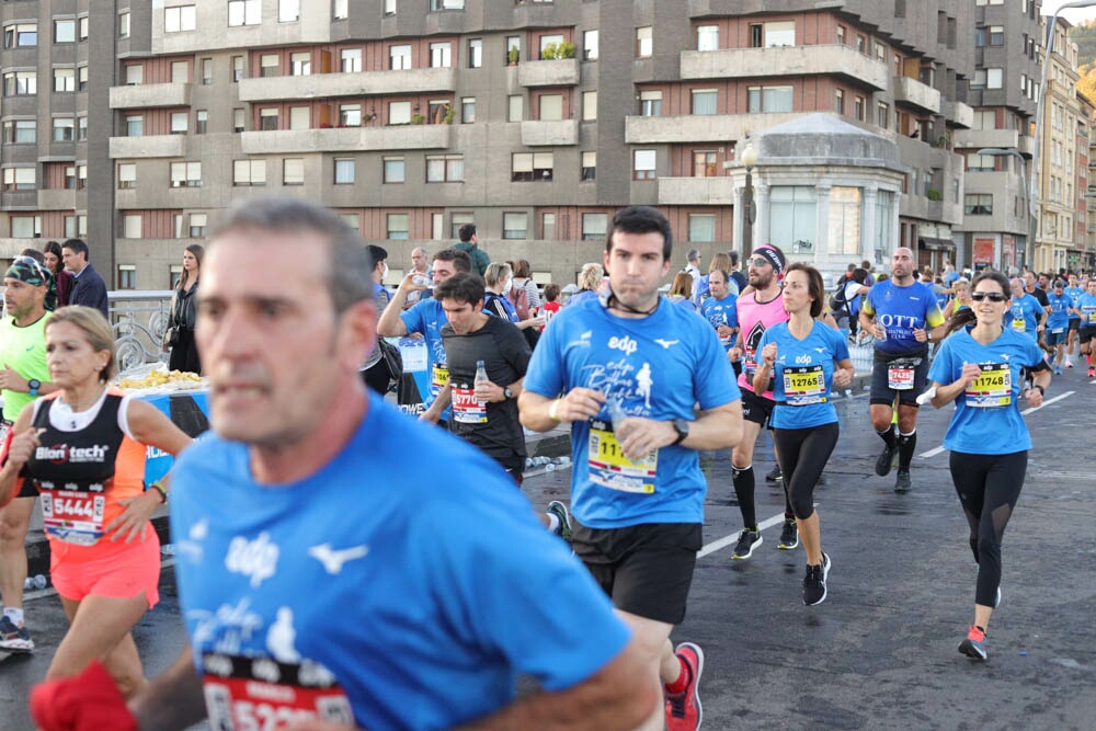 Foto 695 de la carrera en Torre Iberdrola y puente de Deusto