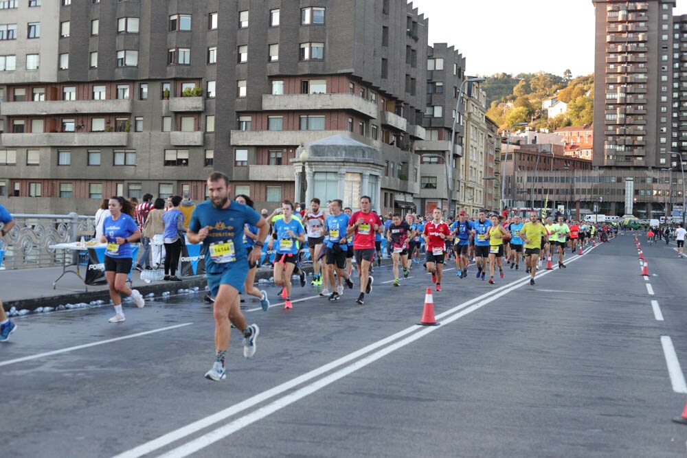 Foto 736 de la carrera en Torre Iberdrola y puente de Deusto