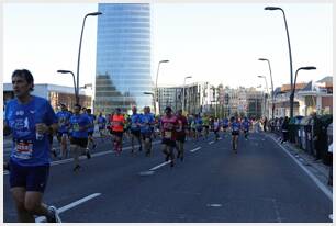 Foto 172 de la carrera en Torre Iberdrola y puente de Deusto