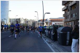 Foto 185 de la carrera en Torre Iberdrola y puente de Deusto