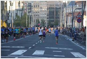 Foto 360 de la carrera en Torre Iberdrola y puente de Deusto